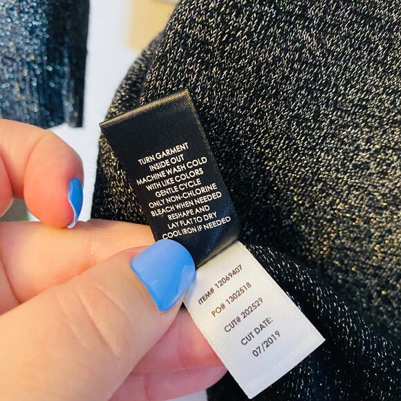 Torrid Cross Neck Cold Shoulder Lurex Pullover Sweater Black Gold Glitter Sz 1X - Picture 11 of 14